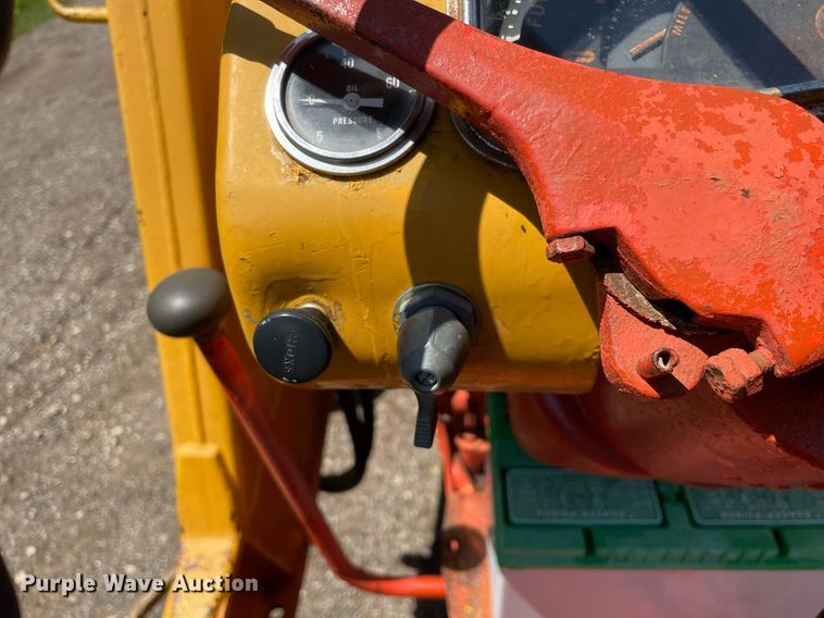 image for item LJ9656 1965 Case G530  tractor