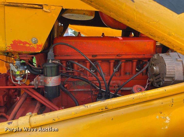 image for item LJ9656 1965 Case G530  tractor