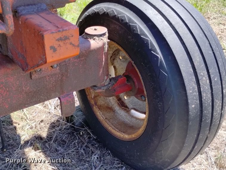 image for item LP9554 Kollbros 350  gravity wagon