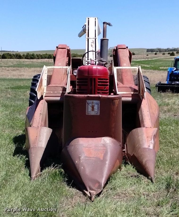 image for item LP9555 Farmall 400  with International 234 corn picker