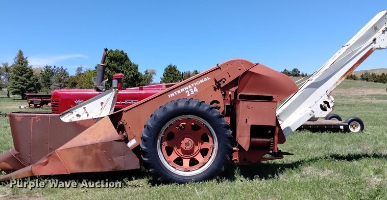 image for item LP9555 Farmall 400  with International 234 corn picker