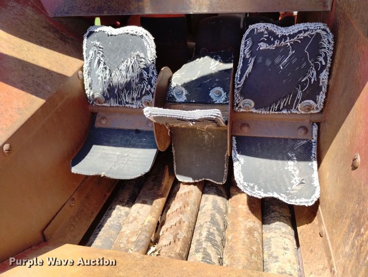 image for item LP9555 Farmall 400  with International 234 corn picker