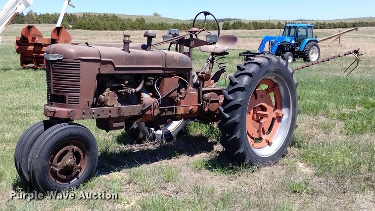 image for item LP9556 Farmall H  tractor