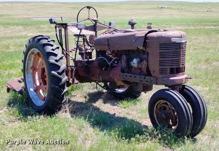 image for item LP9556 Farmall H  tractor