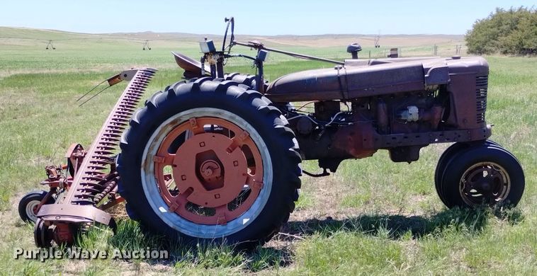 image for item LP9556 Farmall H  tractor