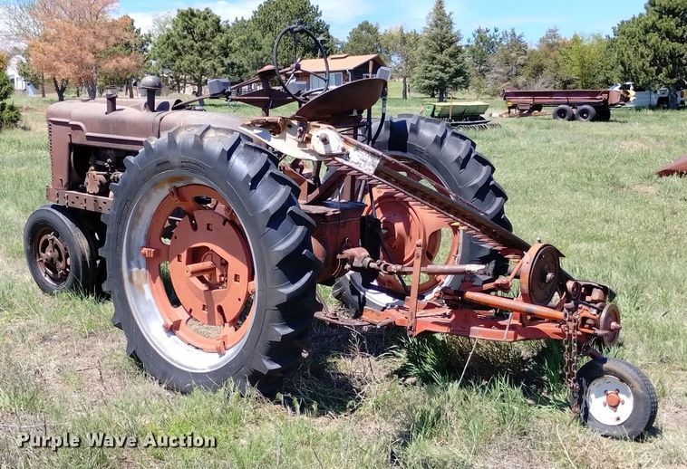 image for item LP9556 Farmall H  tractor