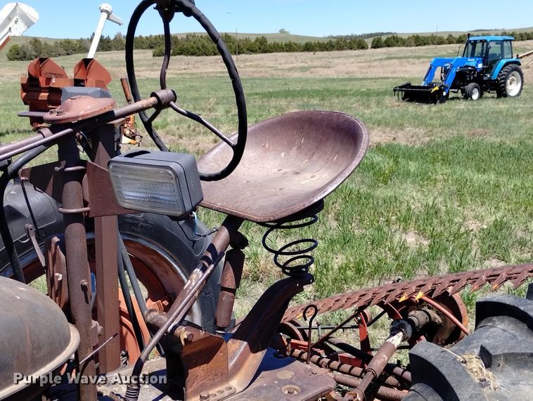 image for item LP9556 Farmall H  tractor