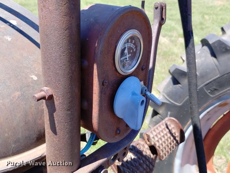 image for item LP9556 Farmall H  tractor