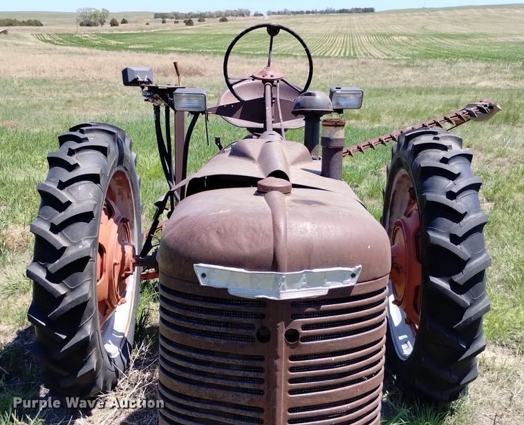 image for item LP9556 Farmall H  tractor