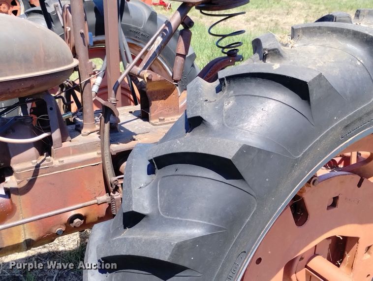 image for item LP9556 Farmall H  tractor