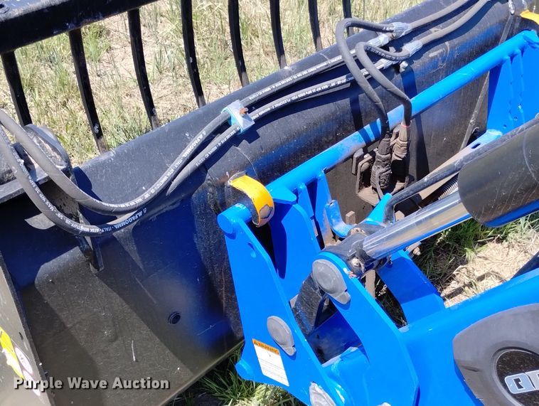 image for item LP9558 1997 Ford New Holland 7740SL  tractor