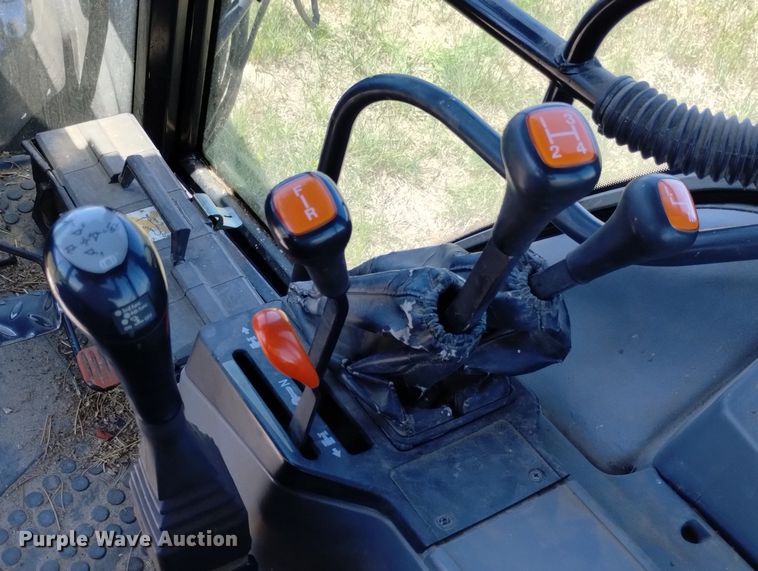 image for item LP9558 1997 Ford New Holland 7740SL  tractor