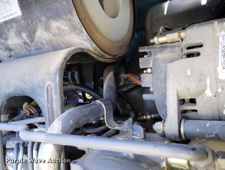 image for item LP9558 1997 Ford New Holland 7740SL  tractor