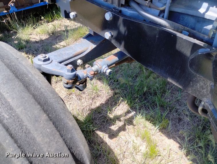 image for item LP9558 1997 Ford New Holland 7740SL  tractor