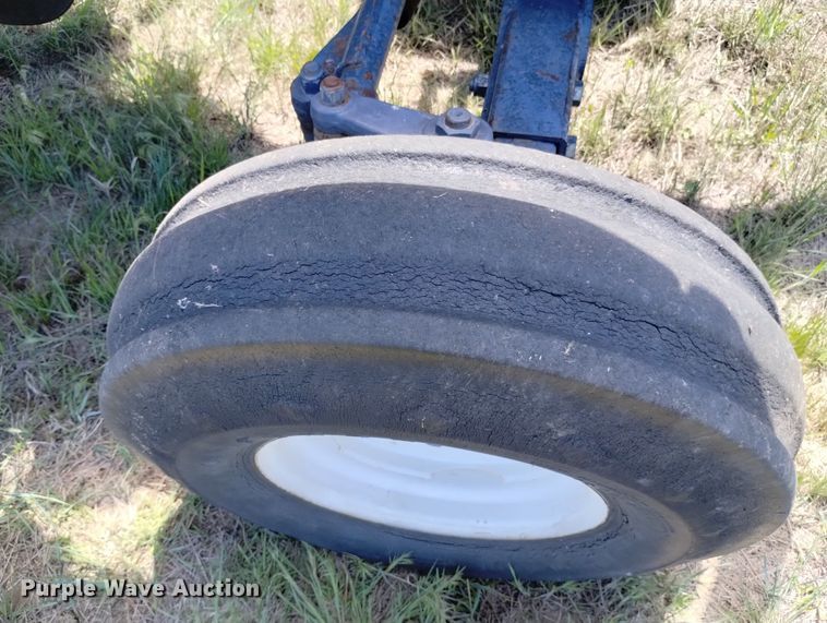 image for item LP9558 1997 Ford New Holland 7740SL  tractor