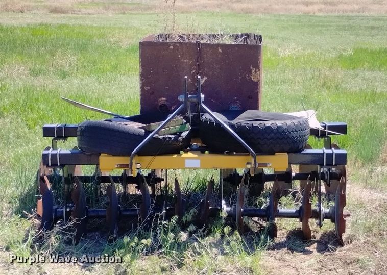 image for item LP9560 Country Line  disk