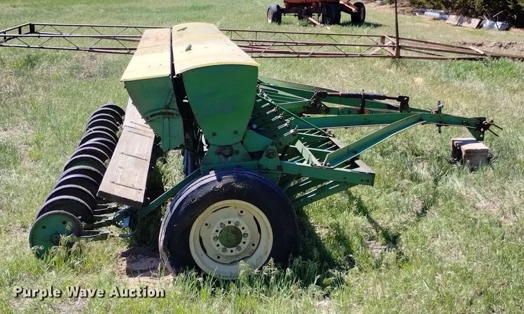 image for item LP9561 John Deere DRA  grain drill
