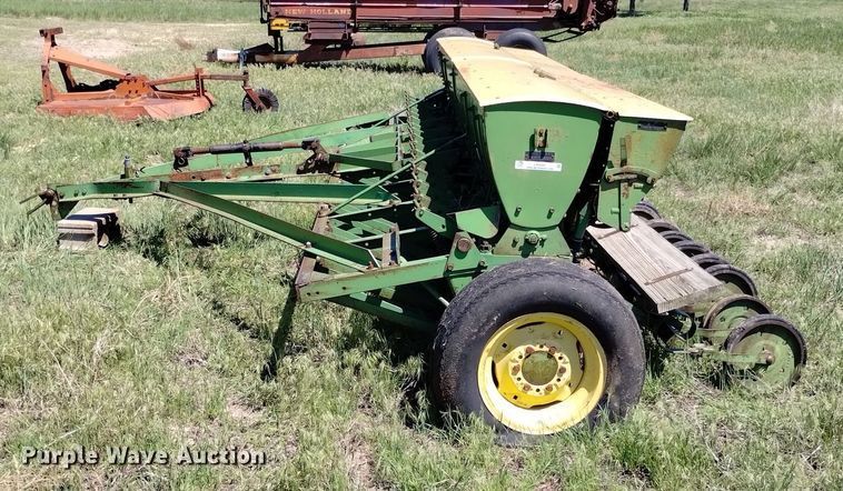image for item LP9561 John Deere DRA  grain drill