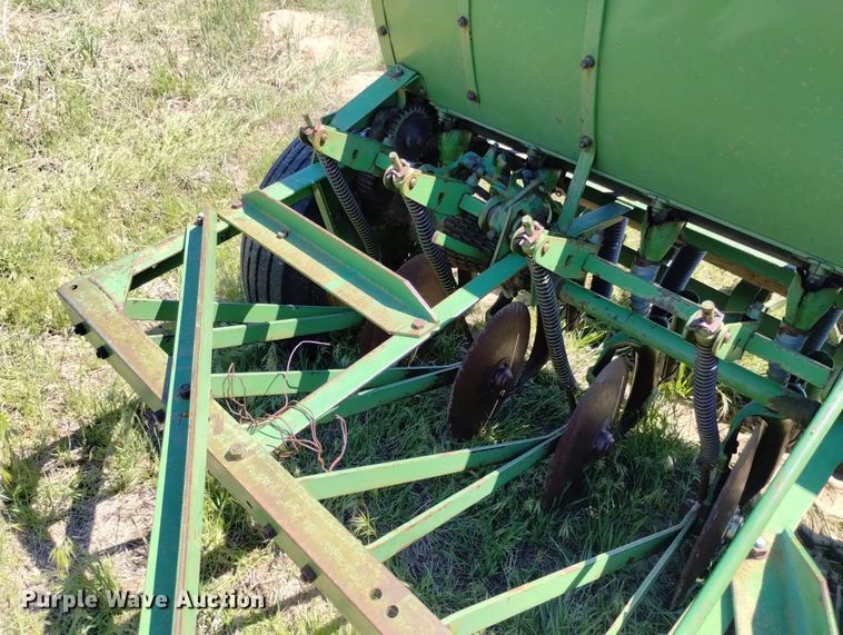 image for item LP9561 John Deere DRA  grain drill