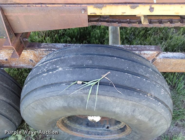 image for item LP9565 New Holland 677-S  manure spreader