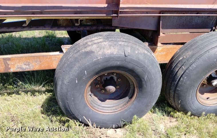 image for item LP9565 New Holland 677-S  manure spreader