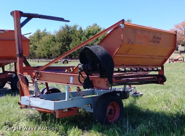 image for item LP9566 DewEze Super Slicer  bale processor