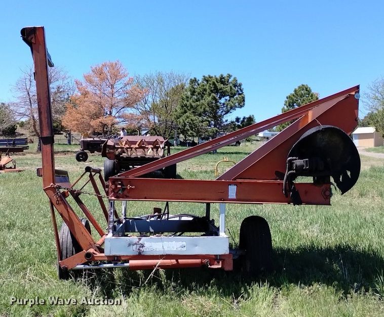 image for item LP9566 DewEze Super Slicer  bale processor