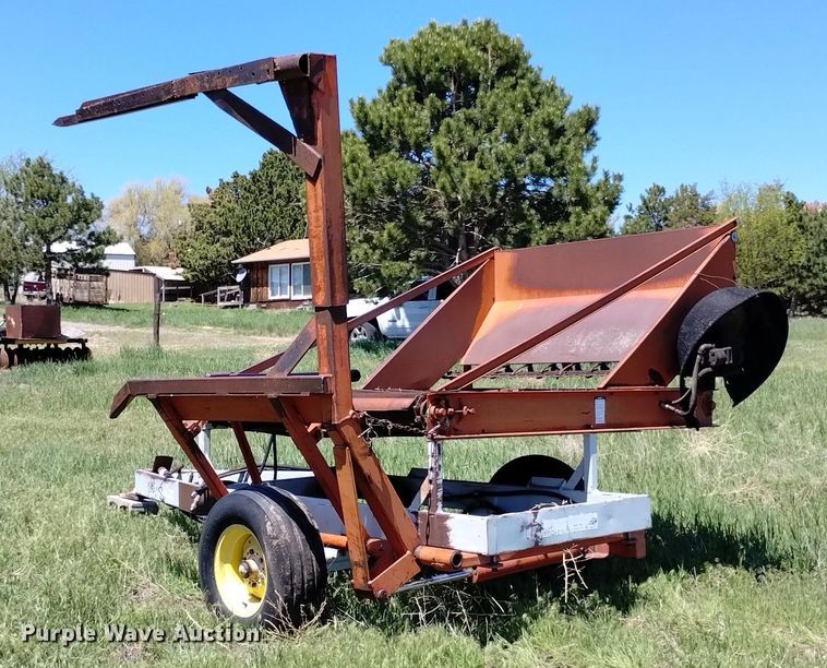 image for item LP9566 DewEze Super Slicer  bale processor