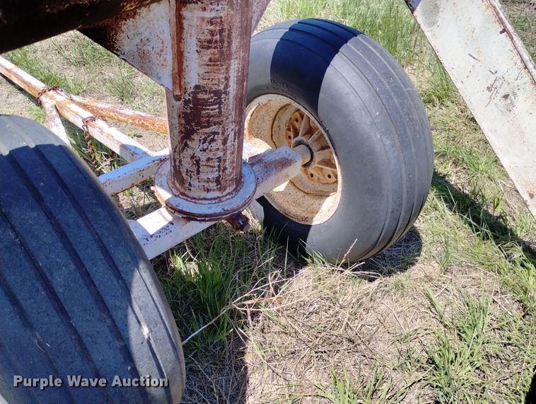 image for item LP9568 Franik MFG LB249  hay trailer