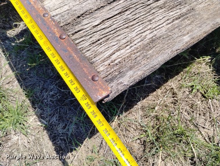 image for item LP9568 Franik MFG LB249  hay trailer