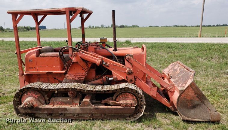 image for item LT9756 Allis-Chalmers HD-5  track loader