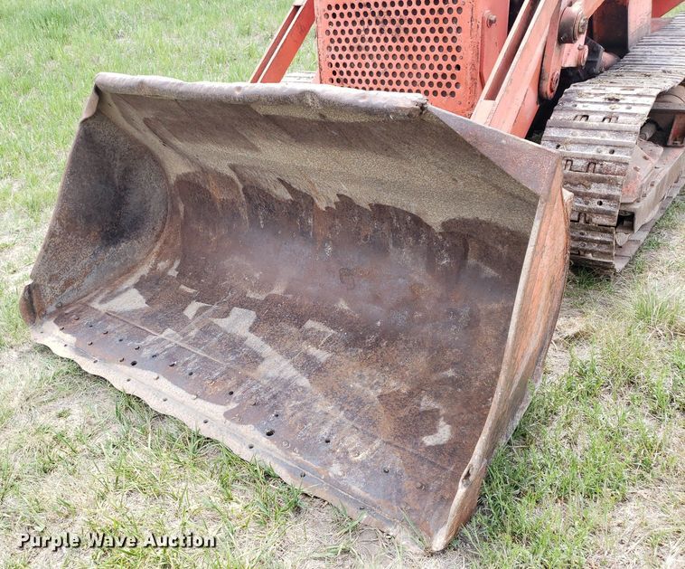 image for item LT9756 Allis-Chalmers HD-5  track loader