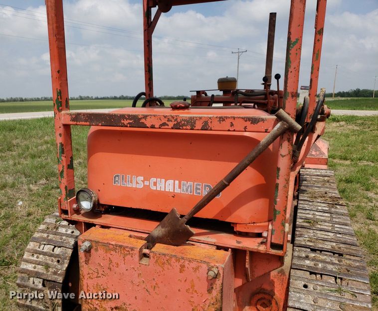 image for item LT9756 Allis-Chalmers HD-5  track loader