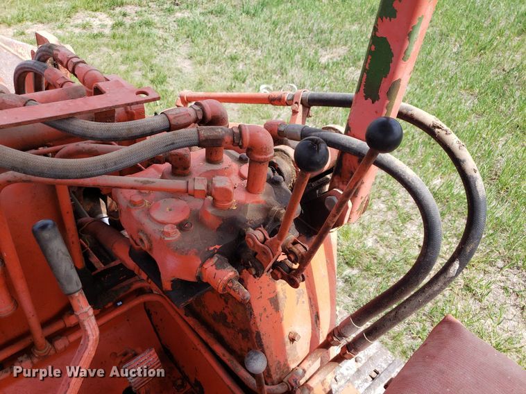 image for item LT9756 Allis-Chalmers HD-5  track loader