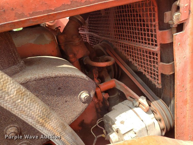 image for item LT9756 Allis-Chalmers HD-5  track loader