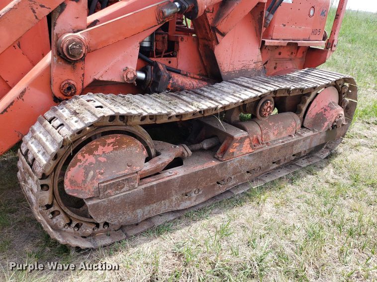 image for item LT9756 Allis-Chalmers HD-5  track loader