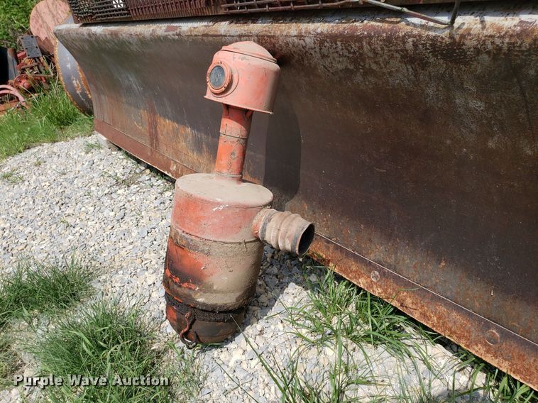 image for item LT9756 Allis-Chalmers HD-5  track loader