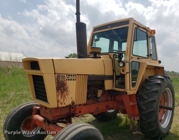 image for item LT9757 1973 Case 1070  tractor
