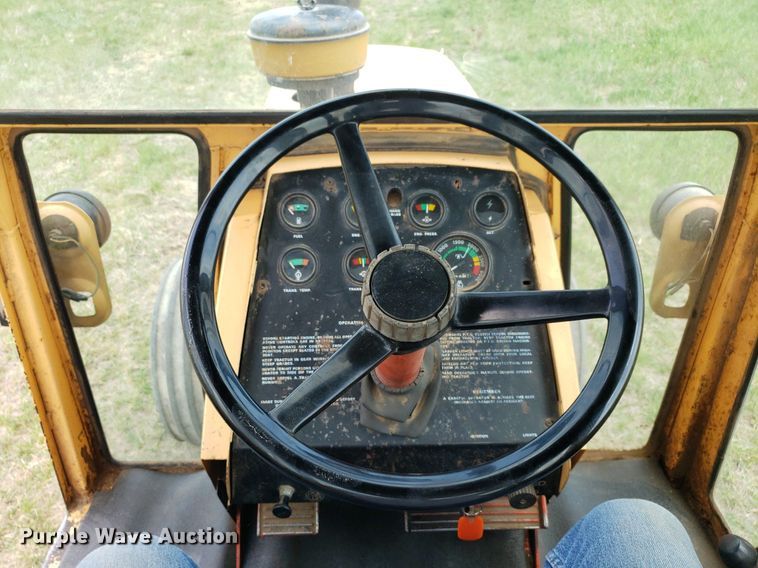 image for item LT9757 1973 Case 1070  tractor