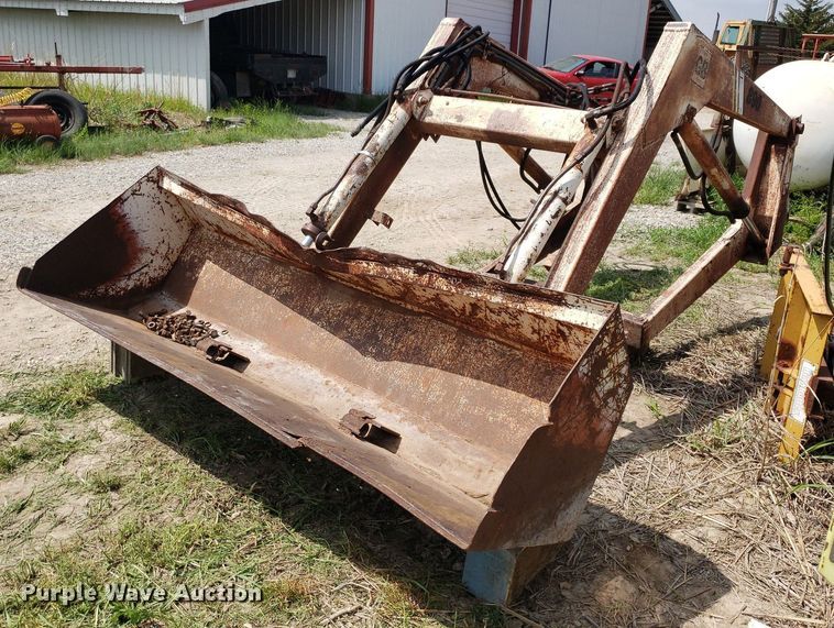 image for item LT9758 Great Bend 890  loader