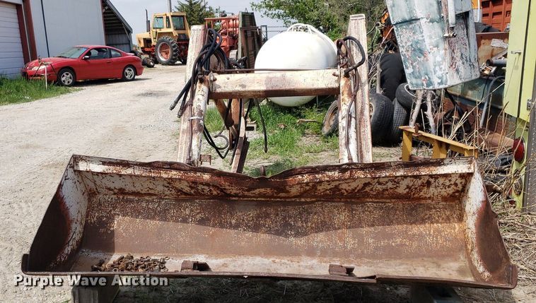 image for item LT9758 Great Bend 890  loader