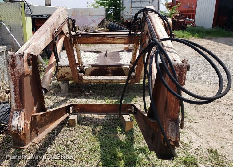 image for item LT9758 Great Bend 890  loader