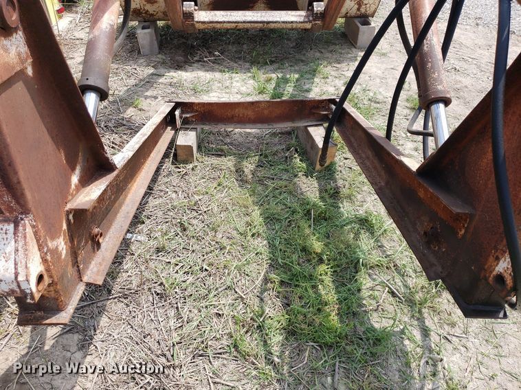 image for item LT9758 Great Bend 890  loader