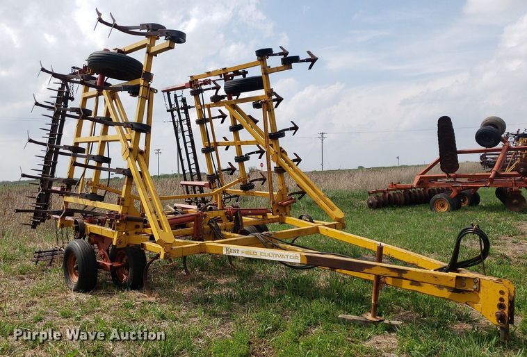 image for item LT9760 Kent  field cultivator