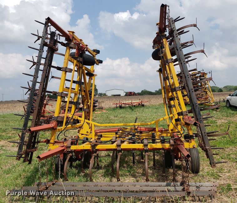 image for item LT9760 Kent  field cultivator