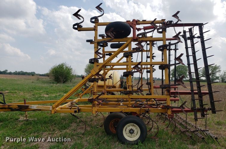 image for item LT9760 Kent  field cultivator