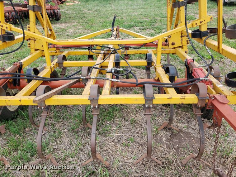 image for item LT9760 Kent  field cultivator