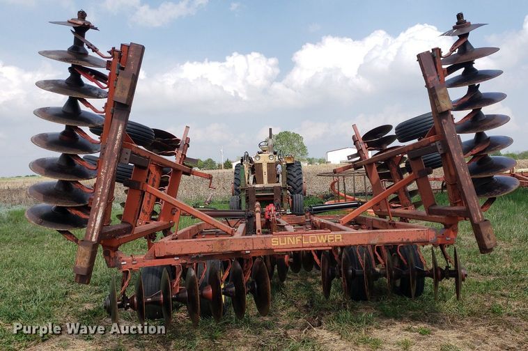 image for item LT9761 Sunflower  double off-set disk