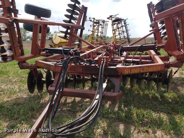 image for item LT9761 Sunflower  double off-set disk