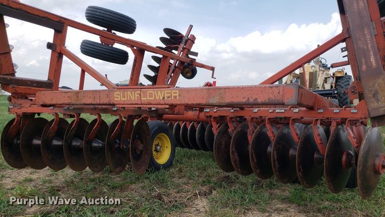 image for item LT9761 Sunflower  double off-set disk